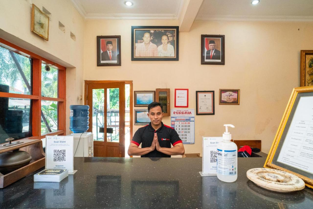 מלון Reddoorz @ Panglima Sudirman מדיון מראה חיצוני תמונה